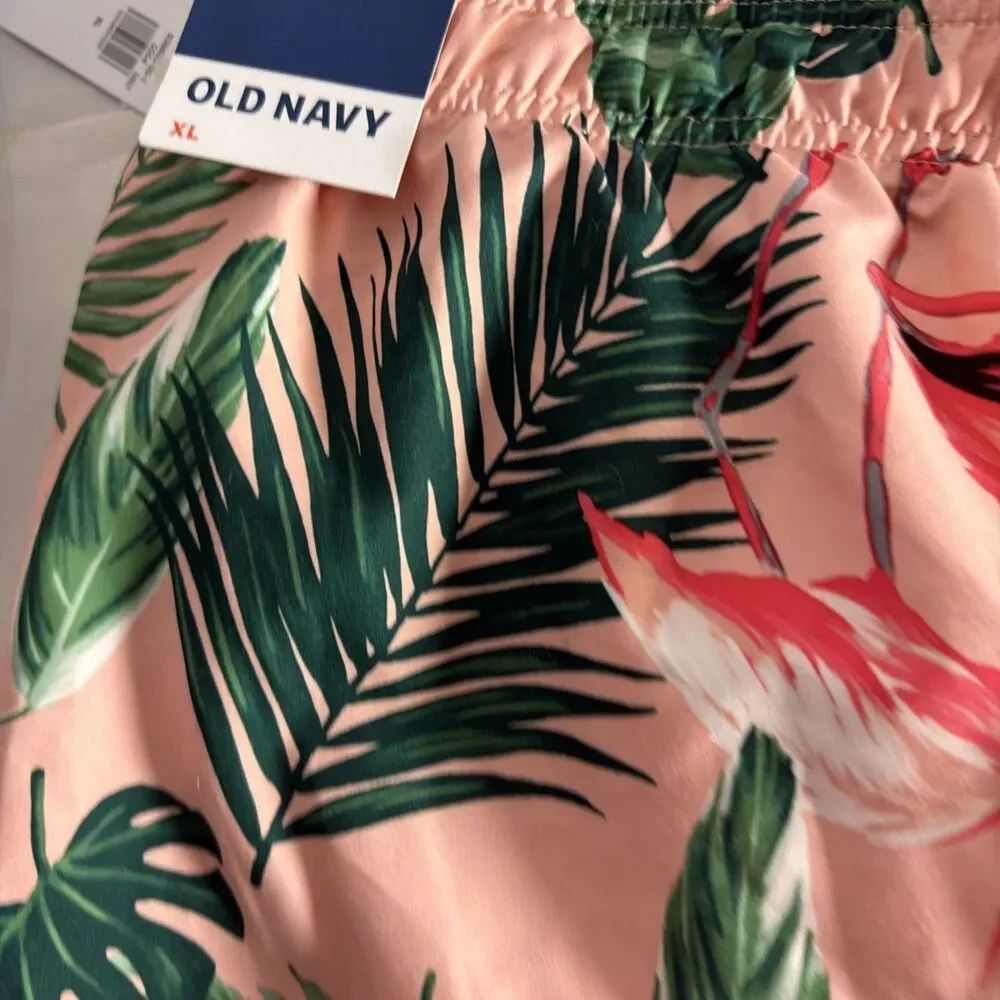 OLD NAVY Swim Trunks Board Shorts Men Size XL Pink Flamingos Beach Vacation NWT